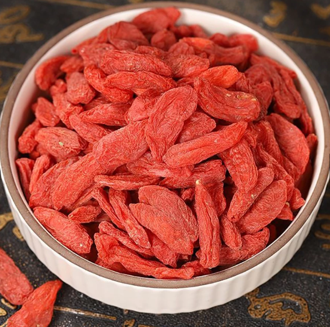 Kỷ Tử Đỏ (Câu Kỉ Tử) Sấy Khô Quả To Đỏ Đều Giúp Đẹp Da, Bổ Máu, Dễ Ngủ, Sáng Mắt