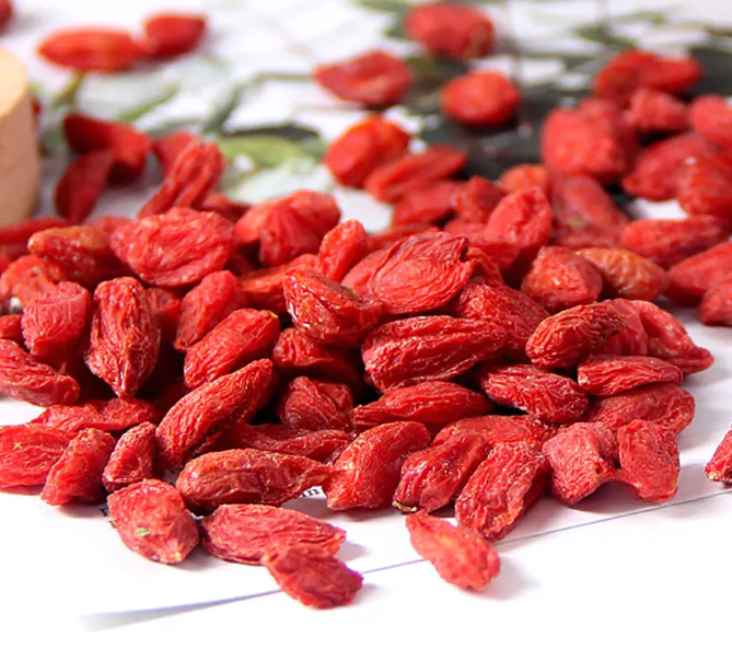 Kỷ Tử Đỏ (Câu Kỉ Tử) Sấy Khô Quả To Đỏ Đều Giúp Đẹp Da, Bổ Máu, Dễ Ngủ, Sáng Mắt