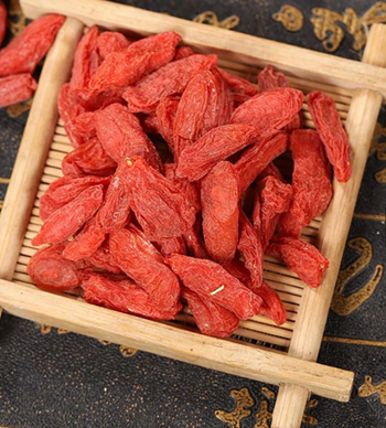 Kỷ Tử Đỏ (Câu Kỉ Tử) Sấy Khô Quả To Đỏ Đều Giúp Đẹp Da, Bổ Máu, Dễ Ngủ, Sáng Mắt