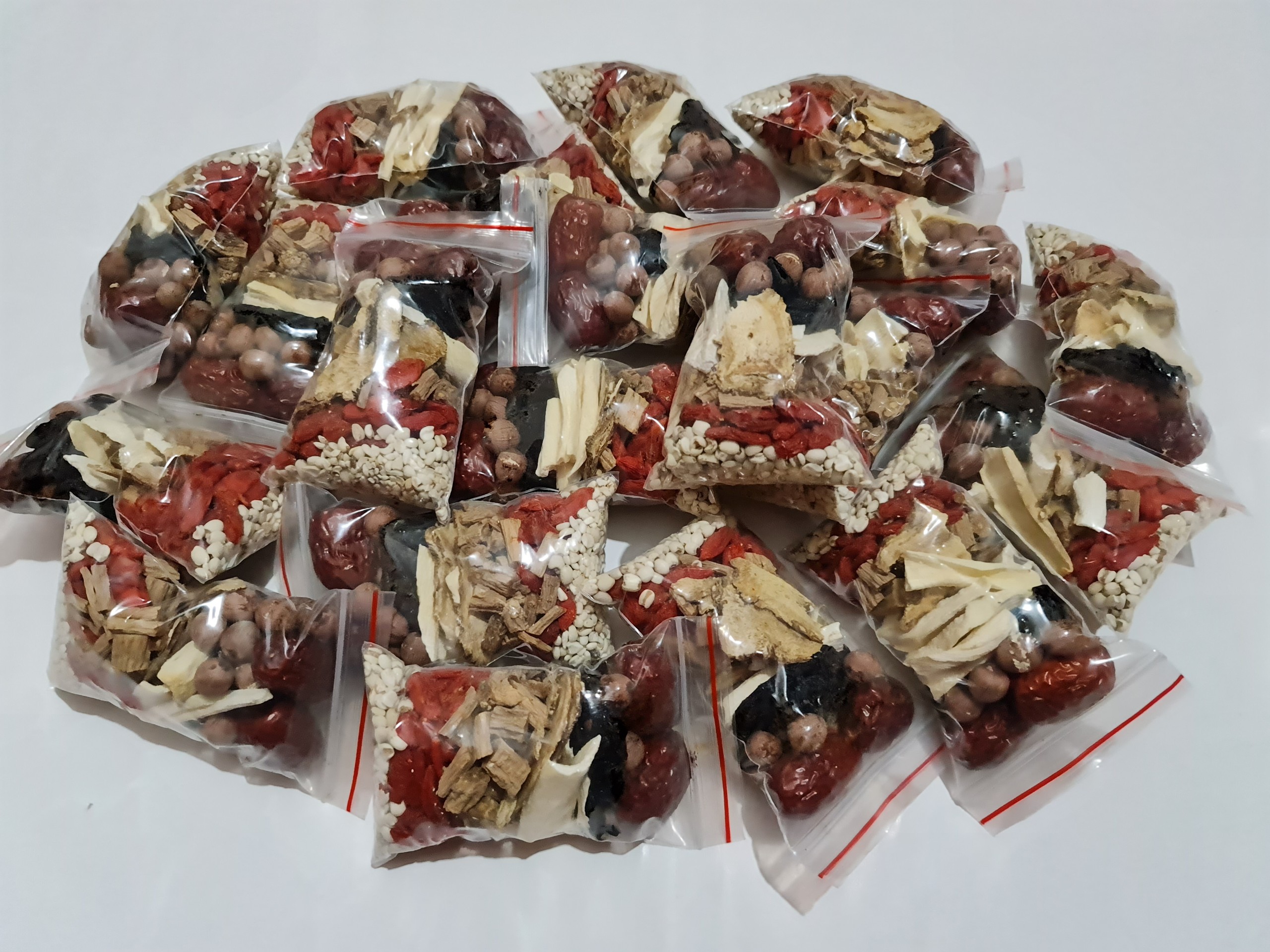 Thuốc bắc hầm gà đặc biệt 11 vị