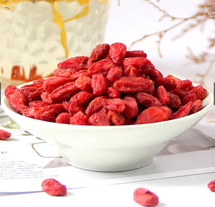 Kỷ Tử Đỏ (Câu Kỉ Tử) Sấy Khô Quả To Đỏ Đều Giúp Đẹp Da, Bổ Máu, Dễ Ngủ, Sáng Mắt